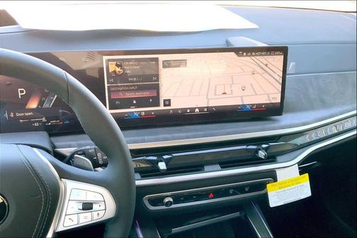 Gray 2025 BMW X7 xDrive40i