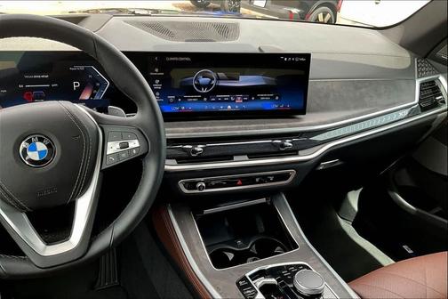 Black Sapphire Metallic 2024 BMW X5 xDrive40i