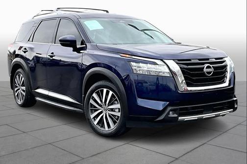 2022 Nissan Pathfinder Platinum