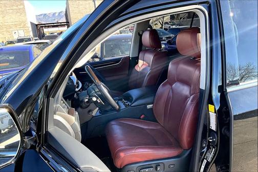 2021 Lexus LX 570 Base