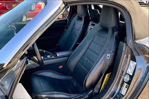 2017 FIAT 124 Spider Base