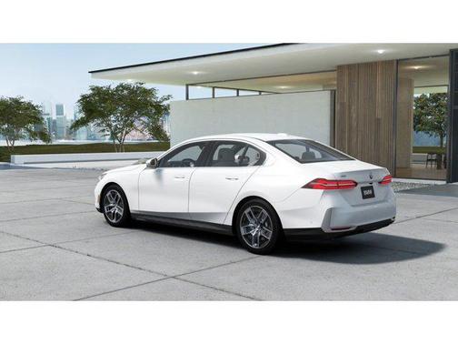 Mineral White Metallic 2026 BMW 530 xDrive