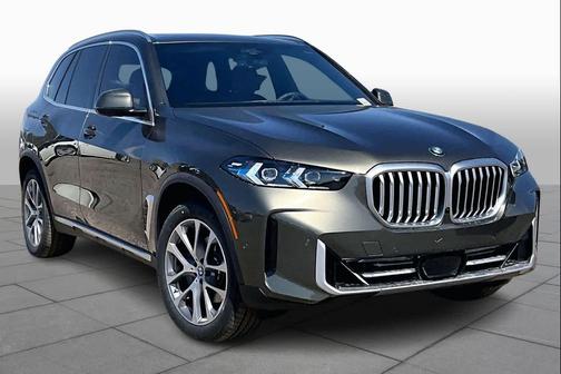 Manhattan Green Metallic 2026 BMW X5 xDrive40i