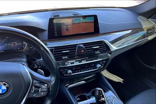 2019 BMW 530 i xDrive