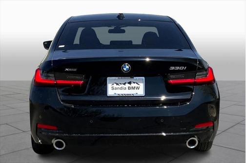 2025 BMW 330 i xDrive