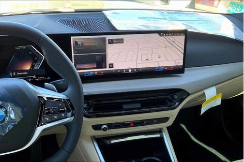 2025 BMW 330 i xDrive