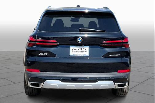 Black Sapphire Metallic 2026 BMW X5 xDrive40i