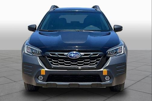Crystal Black Silica 2022 Subaru Outback Wilderness