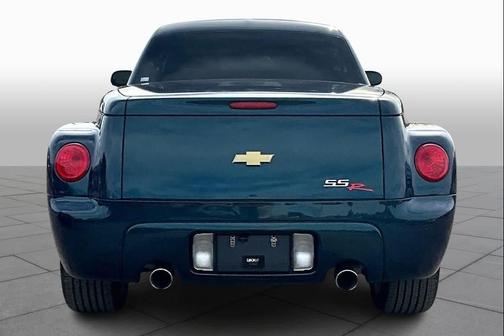 2005 Chevrolet SSR LS Reg Cab 116.0 WB