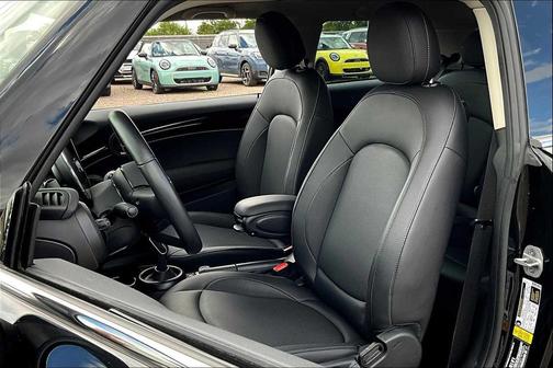 2023 MINI Hardtop Cooper