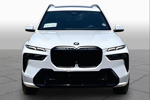 Mineral White Metallic 2025 BMW X7 xDrive40i