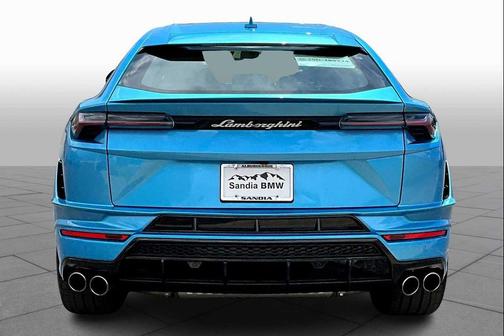 2023 Lamborghini Urus S