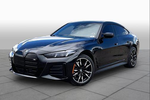 Black Sapphire Metallic 2025 BMW M5 Base