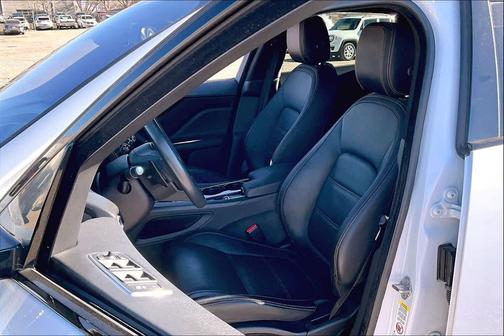 2017 Jaguar F-PACE 35t Prestige