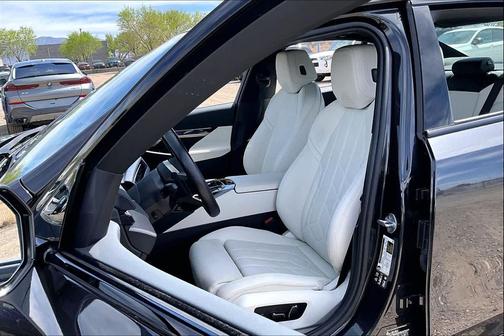 Dark Graphite Metallic 2024 BMW 540 540i xDrive