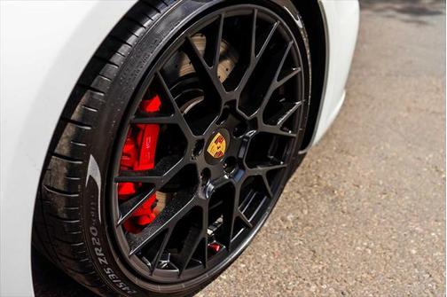 2022 Porsche 911 Carrera GTS