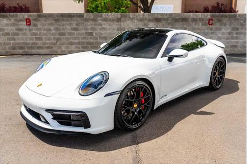 2022 Porsche 911 Carrera GTS