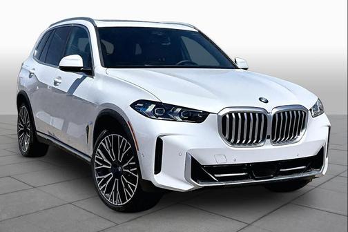 Mineral White Metallic 2026 BMW X5 xDrive40i