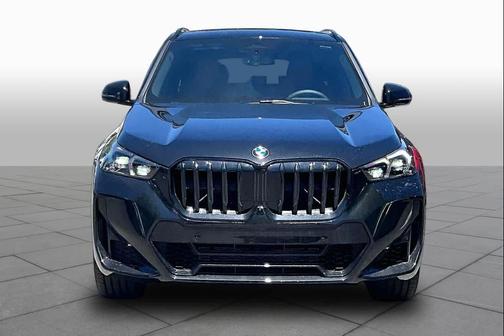 Black Sapphire Metallic 2026 BMW X1 xDrive28i