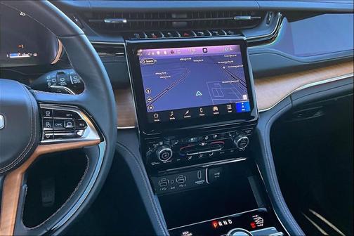 2025 Jeep Grand Cherokee Summit