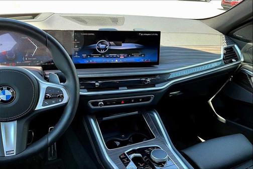 2025 BMW X6 xDrive40i