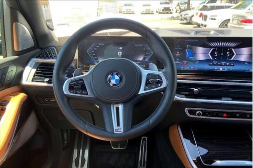 2025 BMW X5 M60i