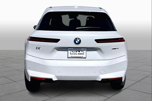 2026 BMW iX xDrive45