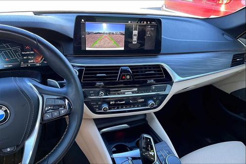 2022 BMW 530 i xDrive