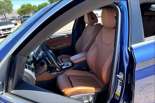 PHYTONIC BLUE 2024 BMW X4 xDrive30i