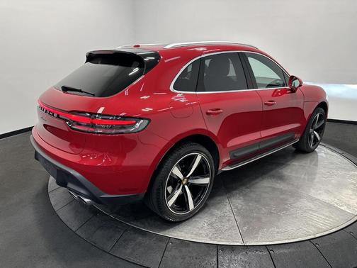 2023 Porsche Macan MY23