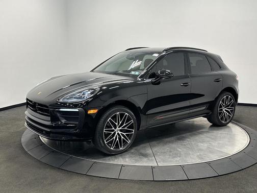 Black 2024 Porsche Macan Base