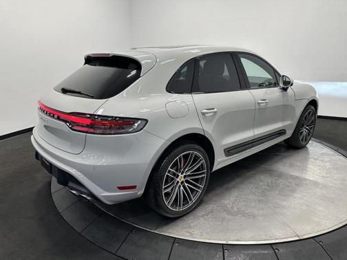 2026 Porsche Macan S