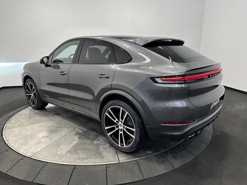 2026 Porsche Cayenne AWD