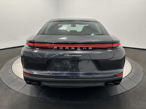 2024 Porsche Panamera Panamera