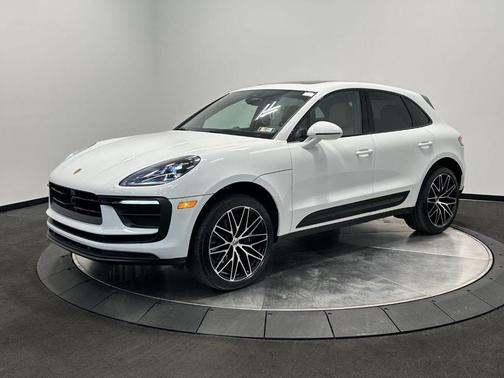 2025 Porsche Macan T