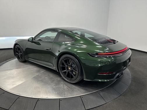 2026 Porsche 911 Carrera