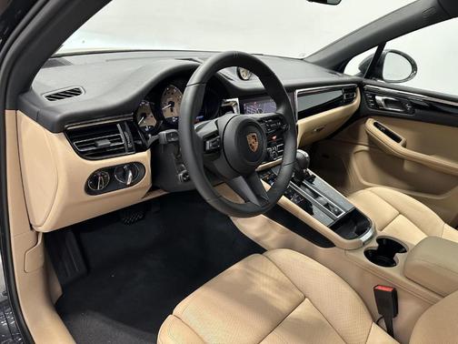 Volcano Grey Metallic 2026 Porsche Macan S