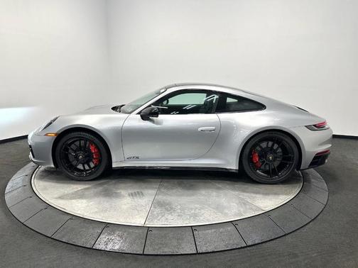 2024 Porsche 911 Carrera GTS