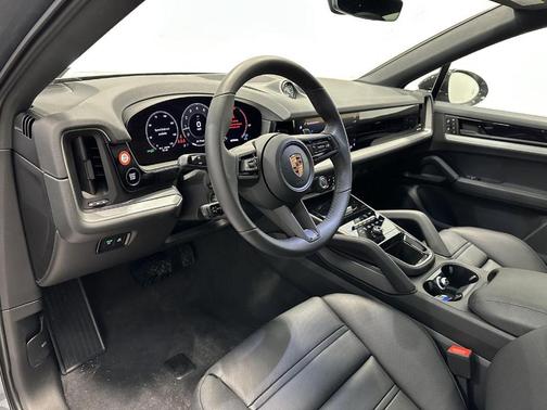 2026 Porsche Cayenne AWD