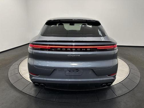 2026 Porsche Cayenne AWD