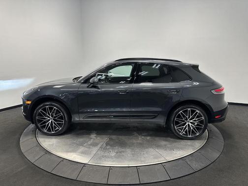 2025 Porsche Macan Macan