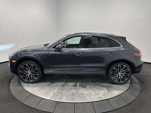 2025 Porsche Macan T