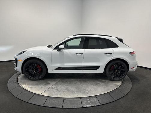 2026 Porsche Macan GTS