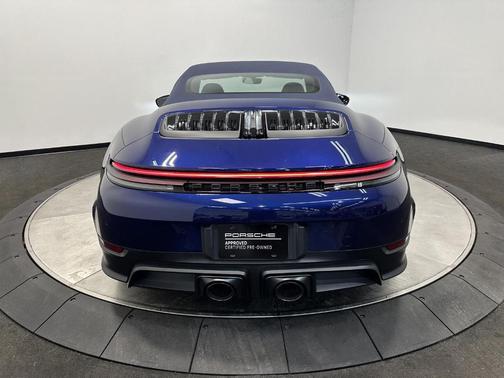 2025 Porsche 911 Carrera GTS