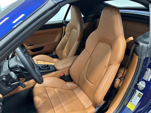 2025 Porsche 911 Carrera GTS