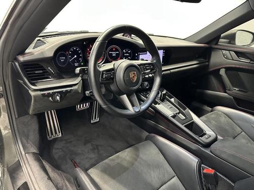 2023 Porsche 911 Carrera GTS