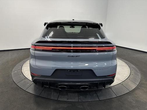 2024 Porsche Cayenne Turbo GT