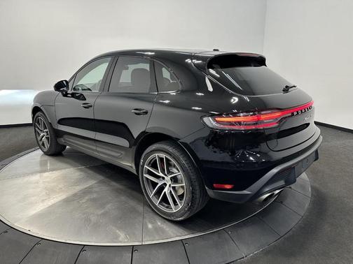 2022 Porsche Macan S