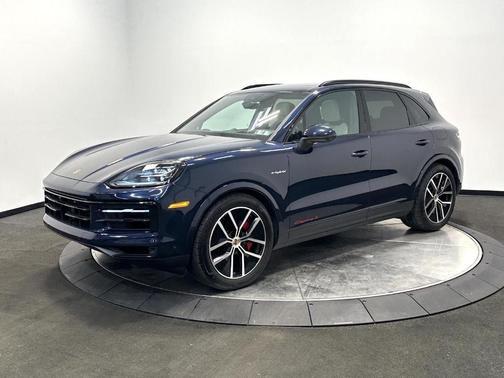2025 Porsche Cayenne S