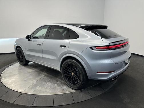 2026 Porsche Cayenne AWD